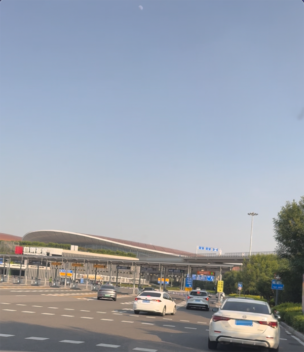 大兴机场停车贵不贵？教你3个省钱妙招